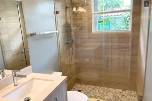 4555 N Jefferson Ave, Miami Beach, FL 33140 - Photo 21
