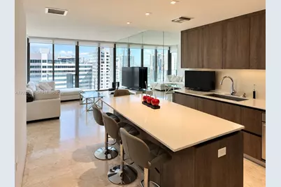 88 SW 7th St #1808, Miami, FL 33130 - Photo 1