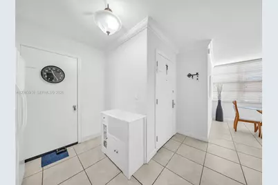 2016 Bay Dr #203, Miami Beach, FL 33141 - Photo 5