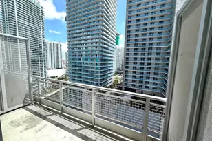 690 SW 1st Ct, Miami, FL 33130 - Photo 3