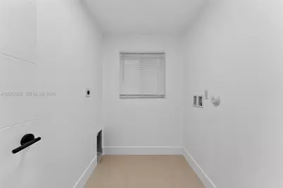 2328 NW 67th St, Miami, FL 33147 - Photo 11