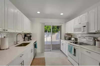 1319 SW 30th St #D, Fort Lauderdale, FL 33315 - Photo 9