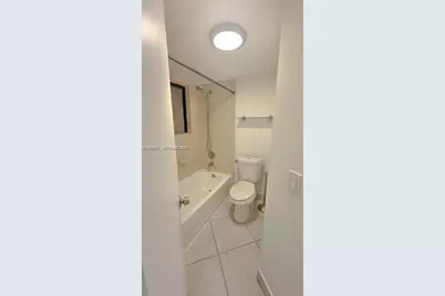 15545 N Miami Lakeway N #303, Miami Lakes, FL 33014 - Photo 5
