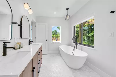 3261 SW 16th Ln, Miami, FL 33145 - Photo 19