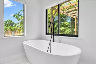 3261 SW 16th Ln, Miami, FL 33145 - Photo 21