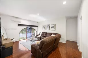 18806 NW 23rd Pl, Pembroke Pines, FL 33029 - Photo 29