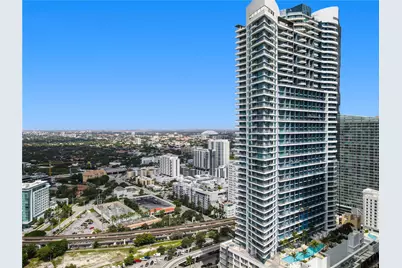 60 SW 13th St #1422, Miami, FL 33130 - Photo 3