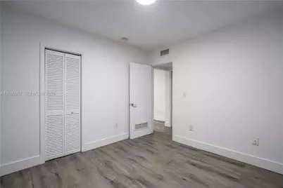 1950 NW 2nd Ct #6, Miami, FL 33136 - Photo 9