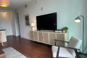 79 SW 12th St, Miami, FL 33130 - Photo 9