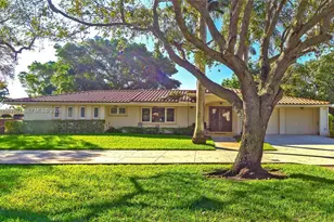 1266 NE 101st St, Miami Shores, FL 33138 - Photo 3