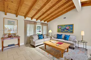 1266 NE 101st St, Miami Shores, FL 33138 - Photo 9