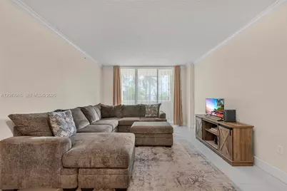 2000 N Bayshore Dr #408, Miami, FL 33137 - Photo 13