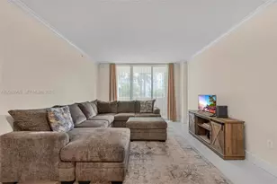 2000 N Bayshore Dr, Miami, FL 33137 - Photo 13