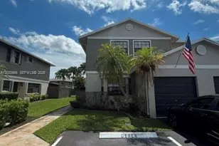 10726 NW 11th St, Pembroke Pines, FL 33026 - Photo 1