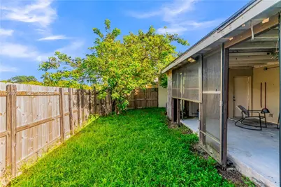 20248 NW 27th Place, Miami Gardens, FL 33056 - Photo 11