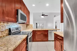 2408 N 35th Ave, Hollywood, FL 33021 - Photo 27
