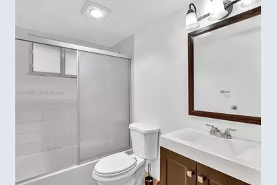 2408 N 35th Ave, Hollywood, FL 33021 - Photo 43