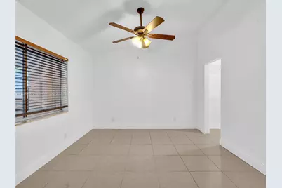 2408 N 35th Ave, Hollywood, FL 33021 - Photo 33