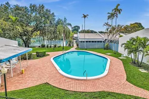 2408 N 35th Ave, Hollywood, FL 33021 - Photo 47