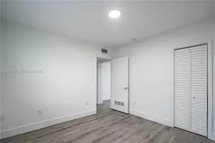 1950 NW 2nd Ct, Miami, FL 33136 - Photo 11