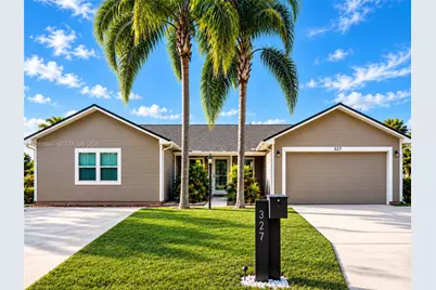 327 Marquee Dr, Kissimmee, FL 34758 - Photo 1