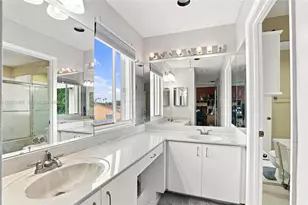 18209 NW 61st Ct, Hialeah, FL 33015 - Photo 21