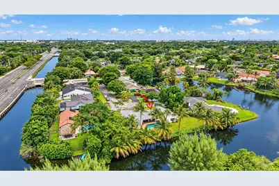 9880 SW 1st St, Plantation, FL 33324 - Photo 63
