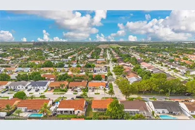 15421 SW 177th Ter, Miami, FL 33187 - Photo 21