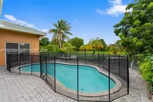 10989 NW 56th Ct, Coral Springs, FL 33076 - Photo 3