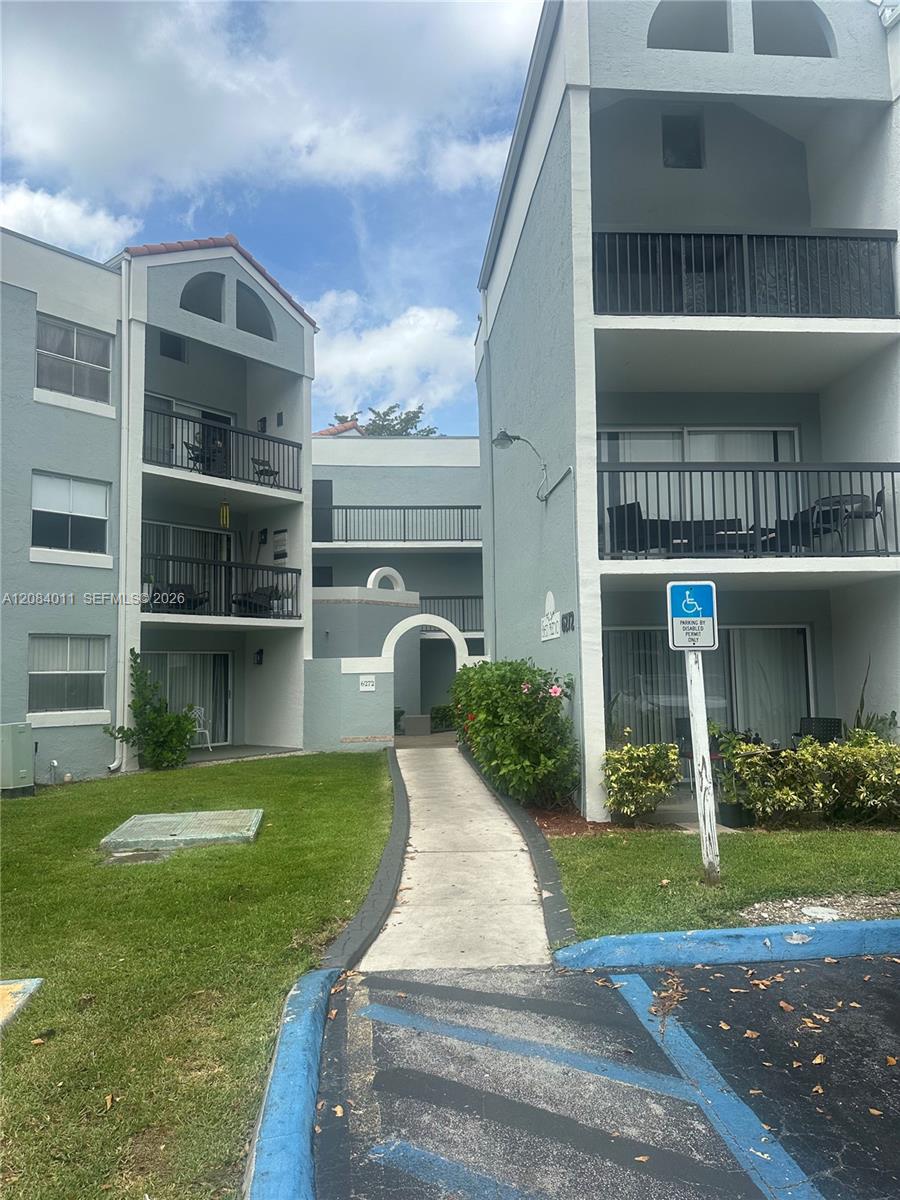 6272 NW 186th St #212 - 6272 NW 186th St #212, Hialeah, FL 33015 Luxury Property | Jose Angel Pina