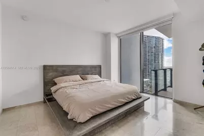 68 SE 6th St #2406, Miami, FL 33131 - Photo 9