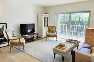 [Address not provided], North Miami, FL 33181 - Photo 5
