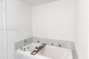 253 NE 2nd St, Miami, FL 33132 - Photo 27