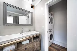1301 Funston St, Hollywood, FL 33019 - Photo 13