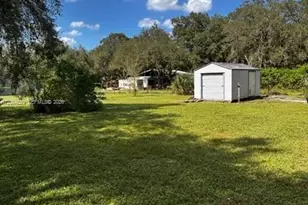 131 Oak Dr, Clewiston, FL 33440 - Photo 17