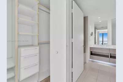 1300 S Miami Ave #3503, Miami, FL 33130 - Photo 29