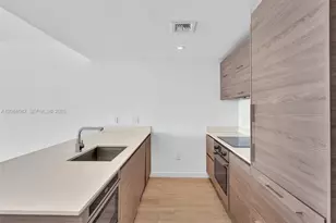 1300 S Miami Ave, Miami, FL 33130 - Photo 11