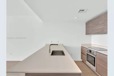 1300 S Miami Ave #3503, Miami, FL 33130 - Photo 17