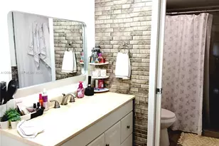 1100 SW 130th Ave, Pembroke Pines, FL 33027 - Photo 15