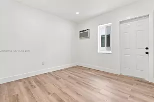 4795 E 8th Ct, Hialeah, FL 33013 - Photo 11