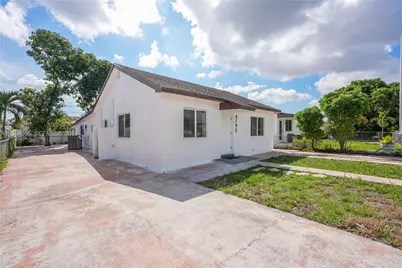 4795 E 8th Ct, Hialeah, FL 33013 - Photo 3
