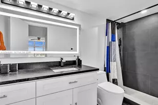 2661 S Course Dr, Pompano Beach, FL 33069 - Photo 25