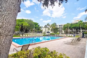 2661 S Course Dr, Pompano Beach, FL 33069 - Photo 29