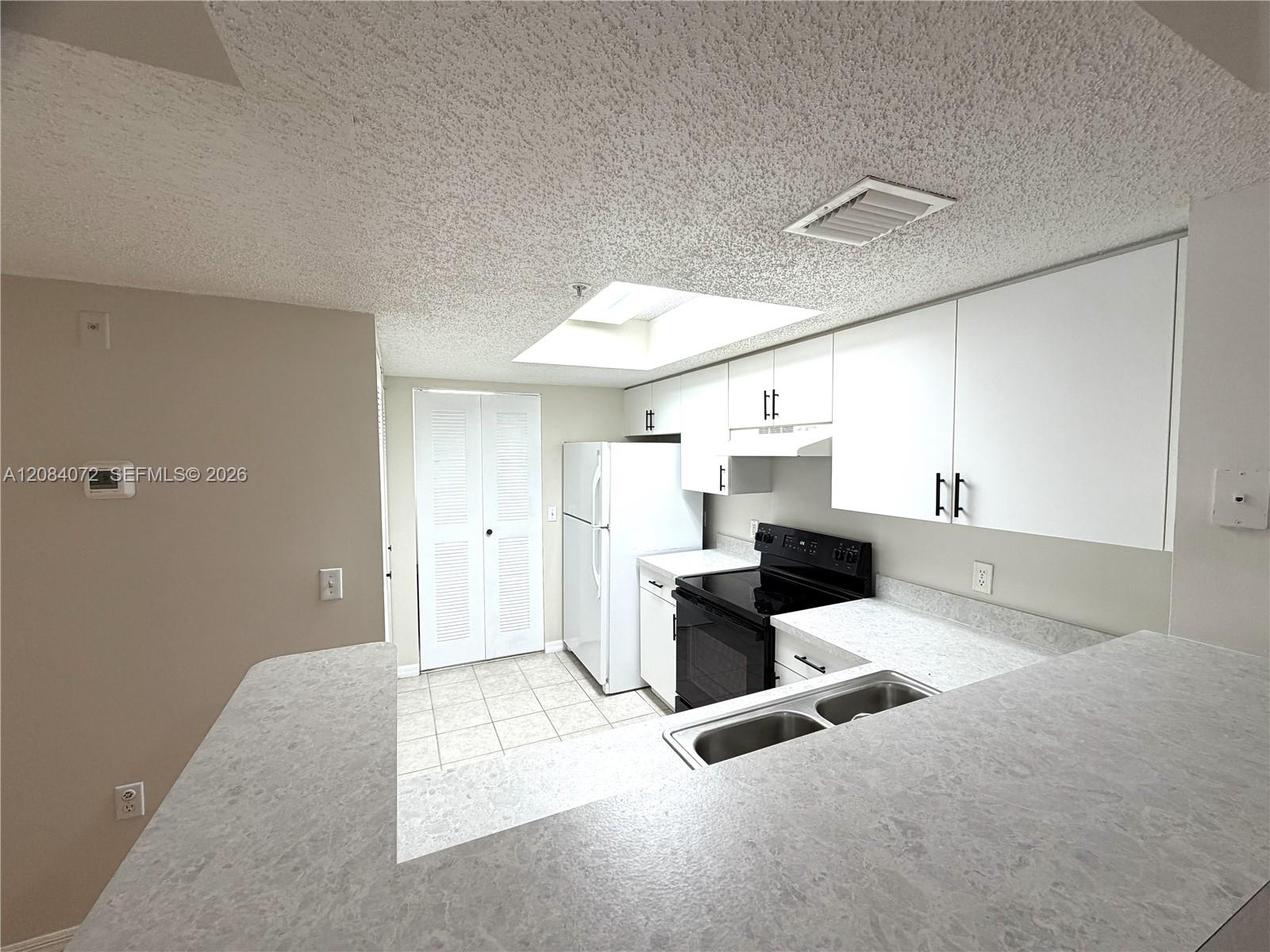 5045 Wiles Rd #201 - 5045 Wiles Rd #201, Coconut Creek, FL 33073 Luxury Property | Jose Angel Pina