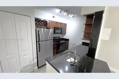 2841 N Oakland Forest Dr #203, Oakland Park, FL 33309 - Photo 7
