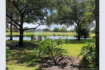 2431 SW 82nd Ave #202, Davie, FL 33324 - Photo 5