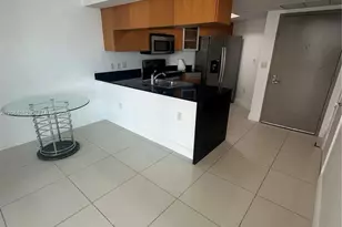 1750 N Bayshore Dr, Miami, FL 33132 - Photo 11