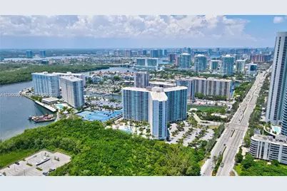 100 Bayview Dr #1405, Sunny Isles Beach, FL 33160 - Photo 3