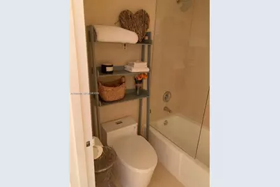 2899 SW Collins Ave #1016, Miami Beach, FL 33140 - Photo 9