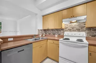2931 NE 185th St, Aventura, FL 33180 - Photo 13